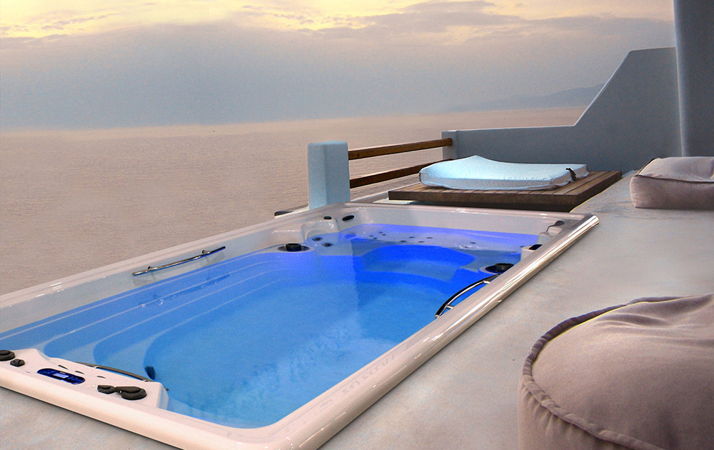 Spa de nage Swimspa 500 en bord de mer